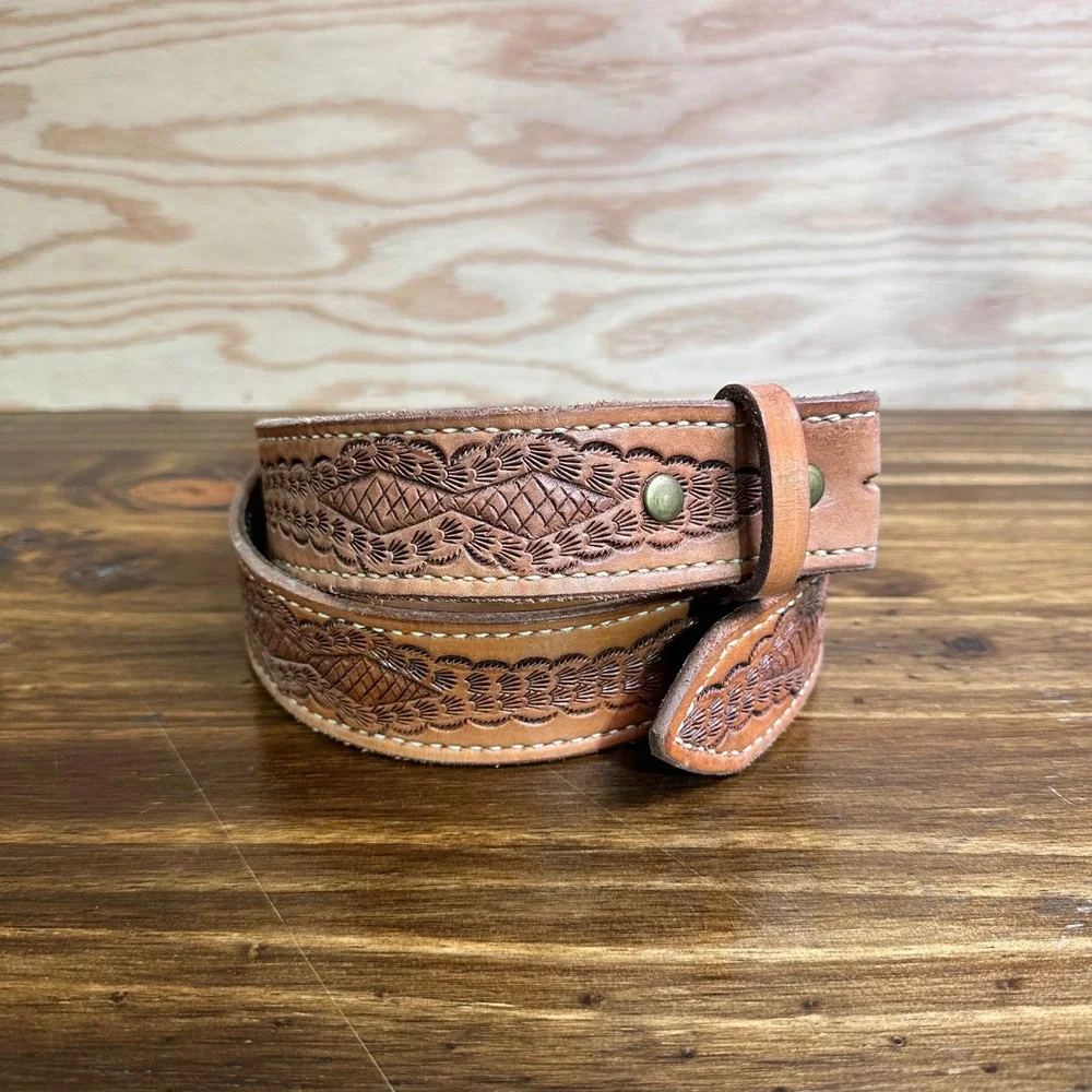 Vintage Hand Tooled Leather Western Belt Tan Basketweave Floral 41.5 Inch Strap